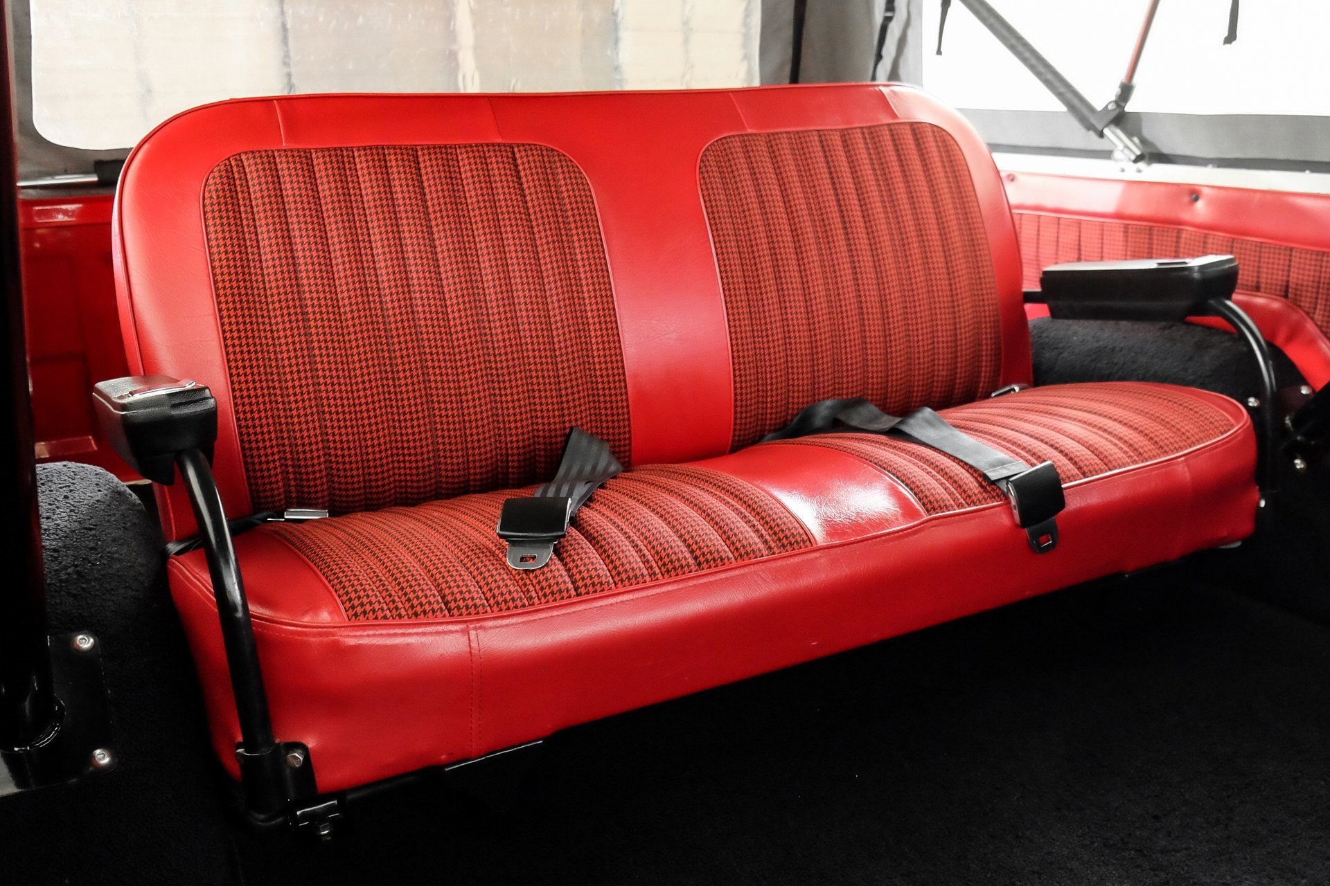 Sold: 1972 GMC Jimmy Custom