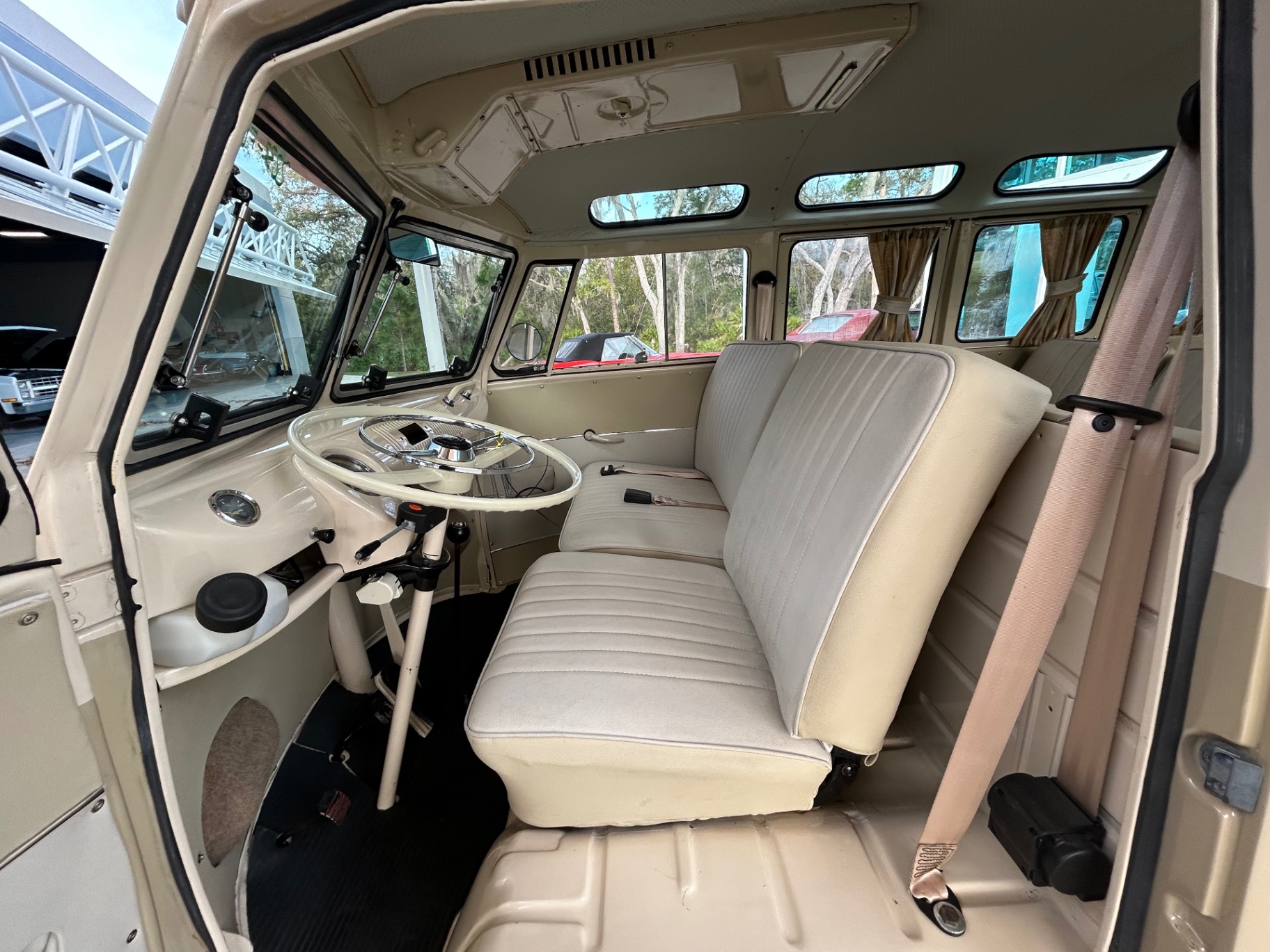 1972 Volkswagen Type II Bus