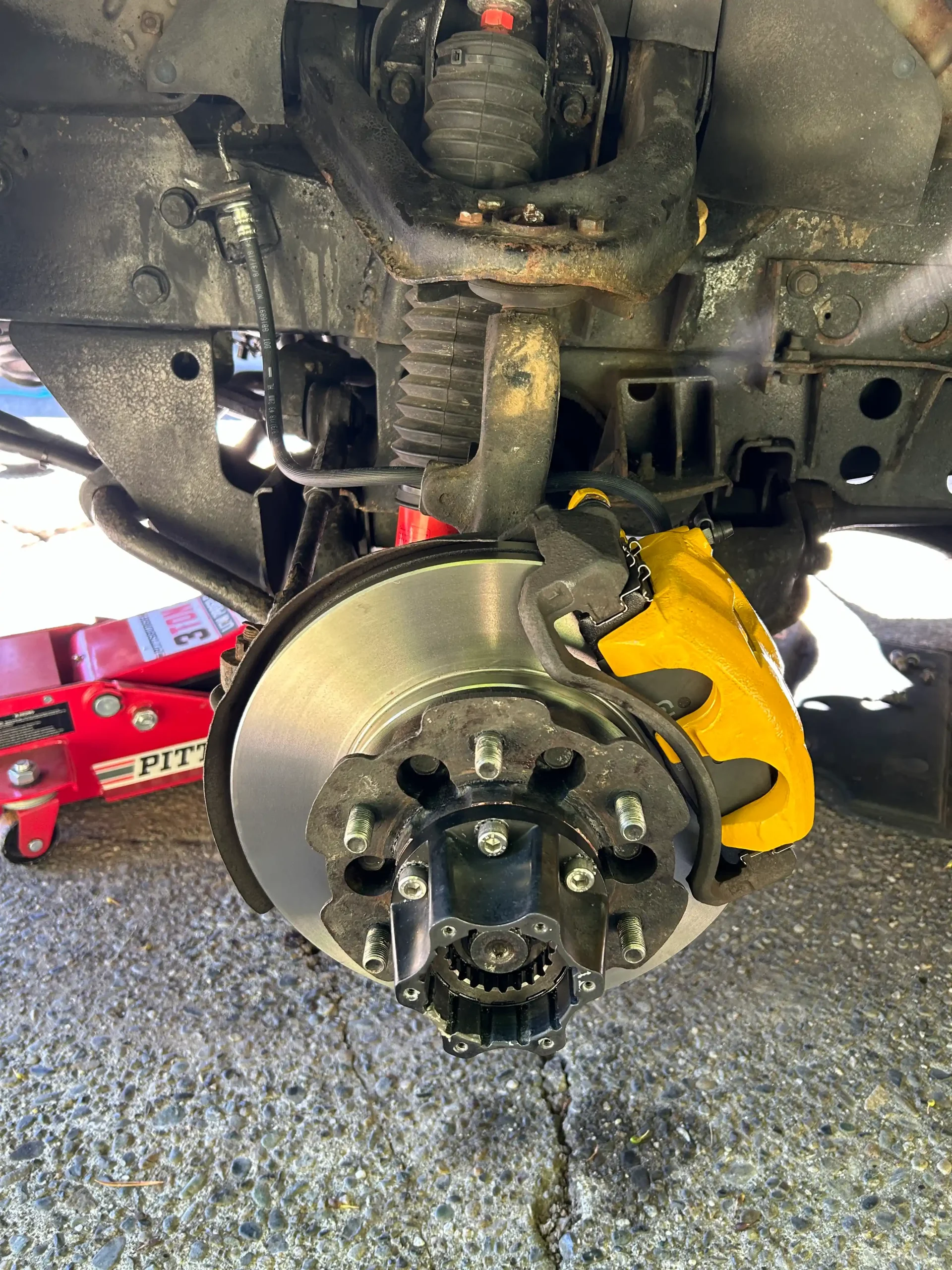 Sold: 1994 Nissan Caravan E24 Limousine 4×4