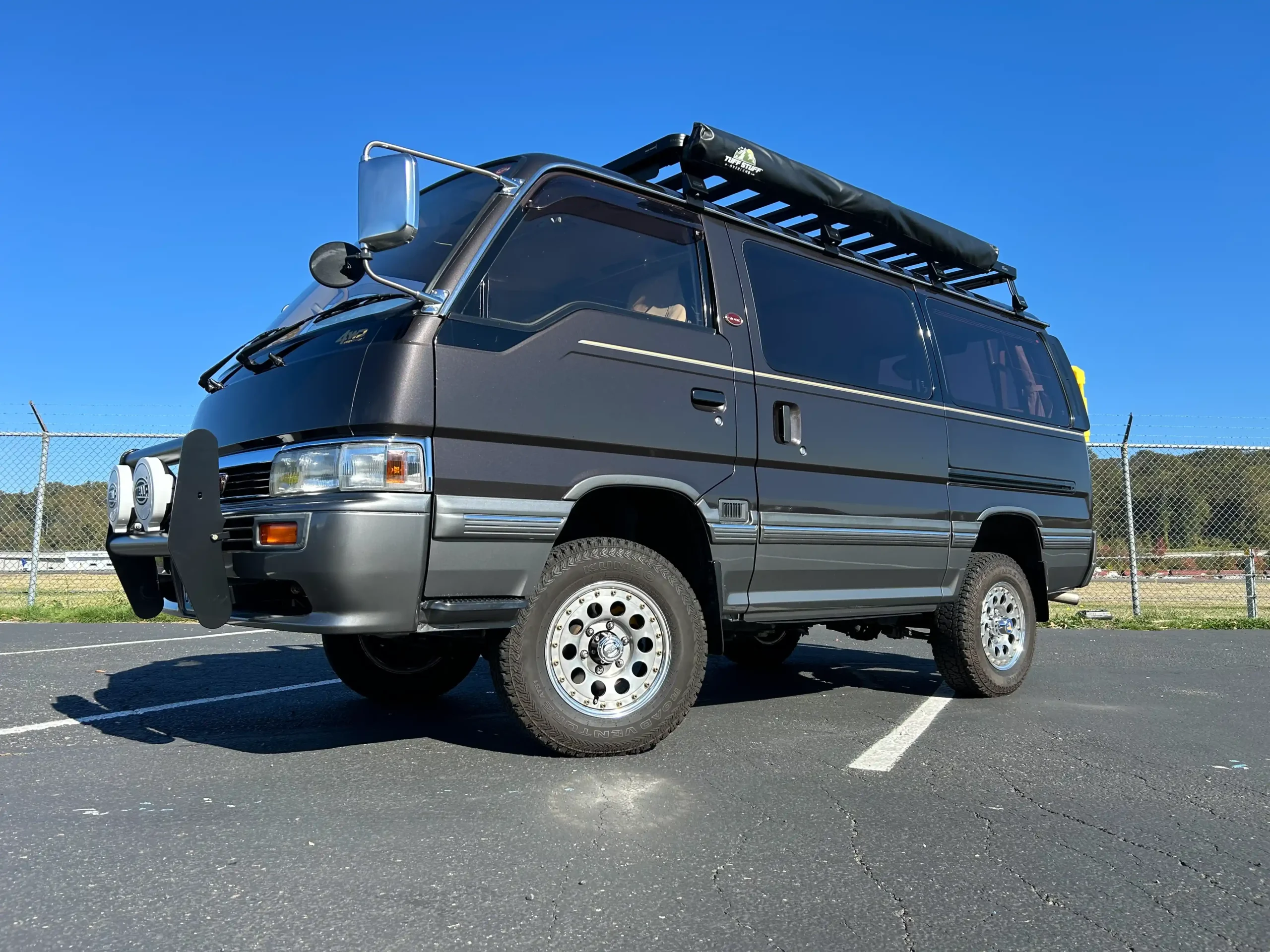 Sold: 1994 Nissan Caravan E24 Limousine 4×4