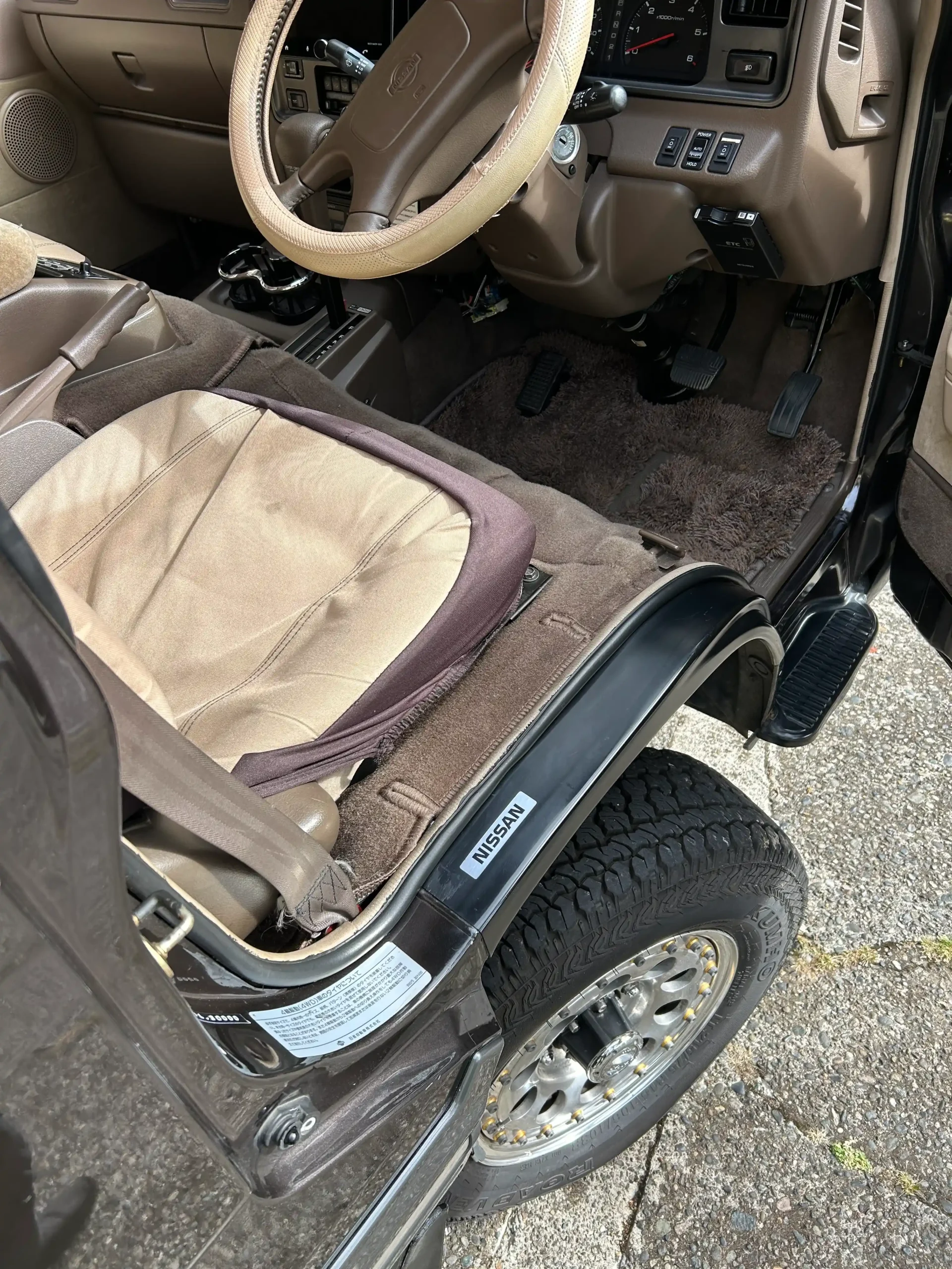 Sold: 1994 Nissan Caravan E24 Limousine 4×4