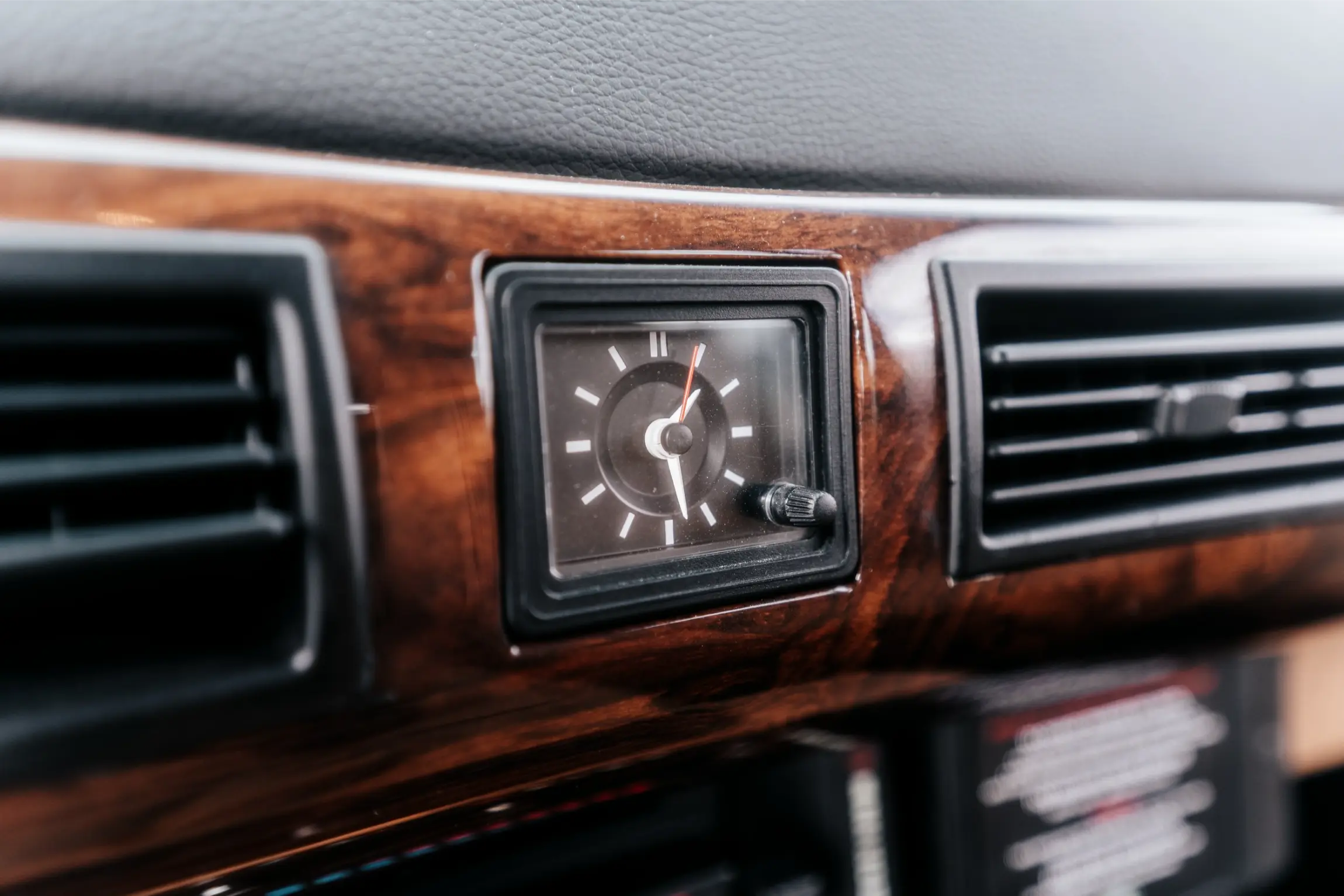 Sold: 1990 Range Rover Classic Vogue SE - 4