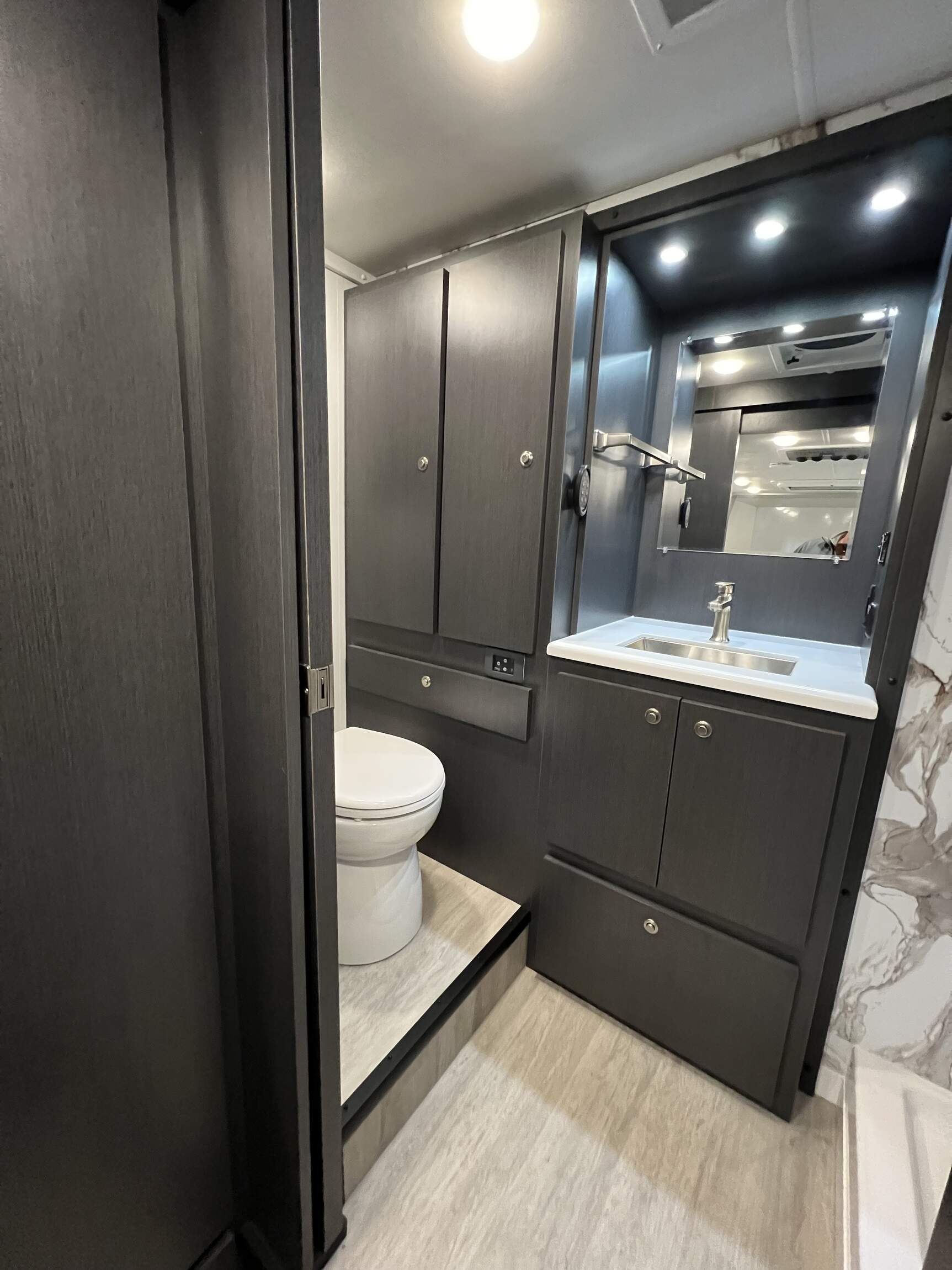 2023 Ford F-550 MOAB Trailblazer