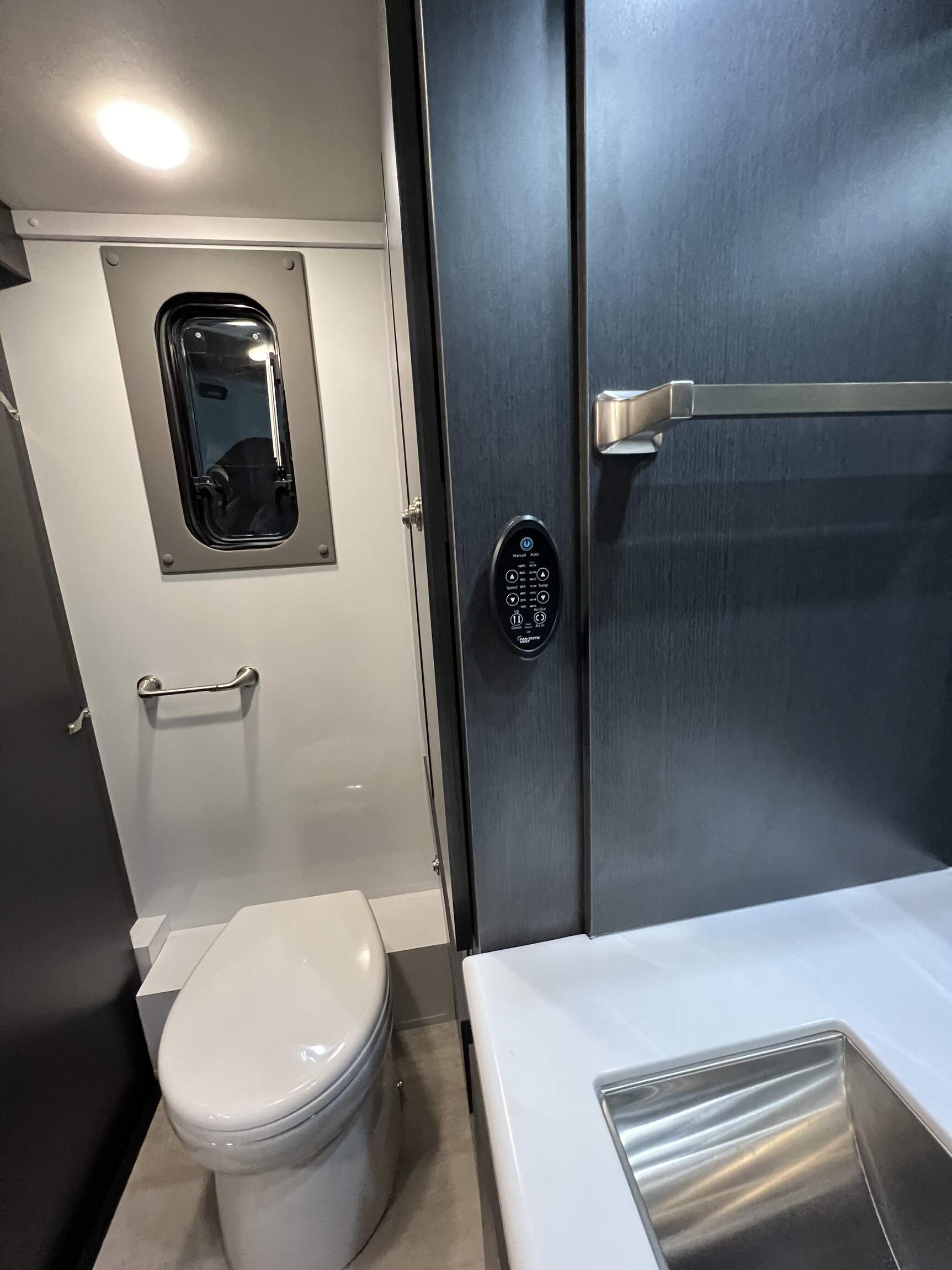 2023 Ford F-550 MOAB Trailblazer