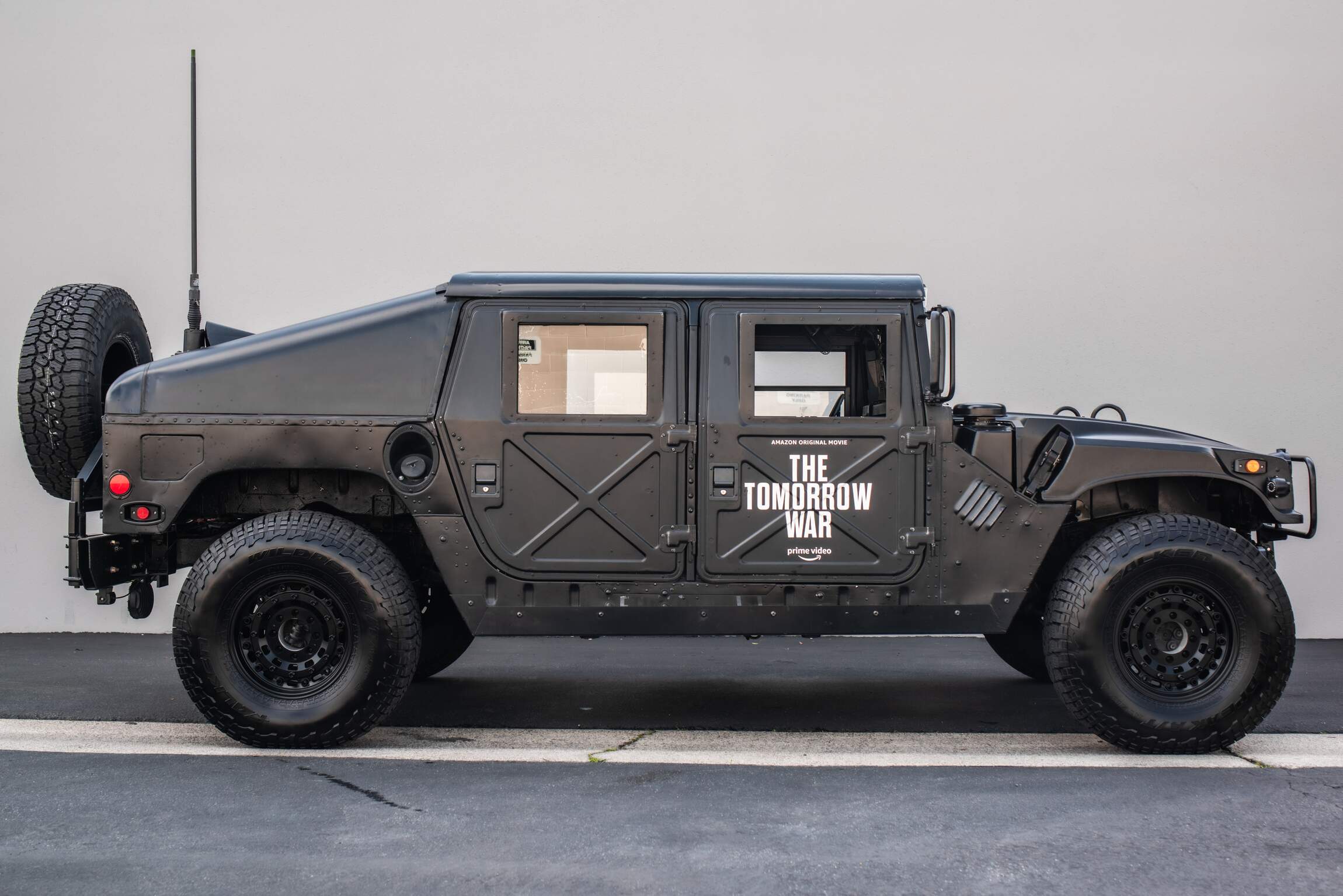 Sold: 2000 AM General Humvee M1045 "The Tomorrow War" - 2