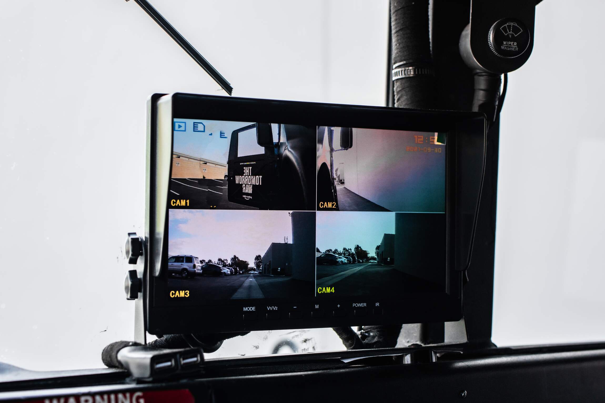 Sold: 2000 AM General Humvee M1045 "The Tomorrow War"