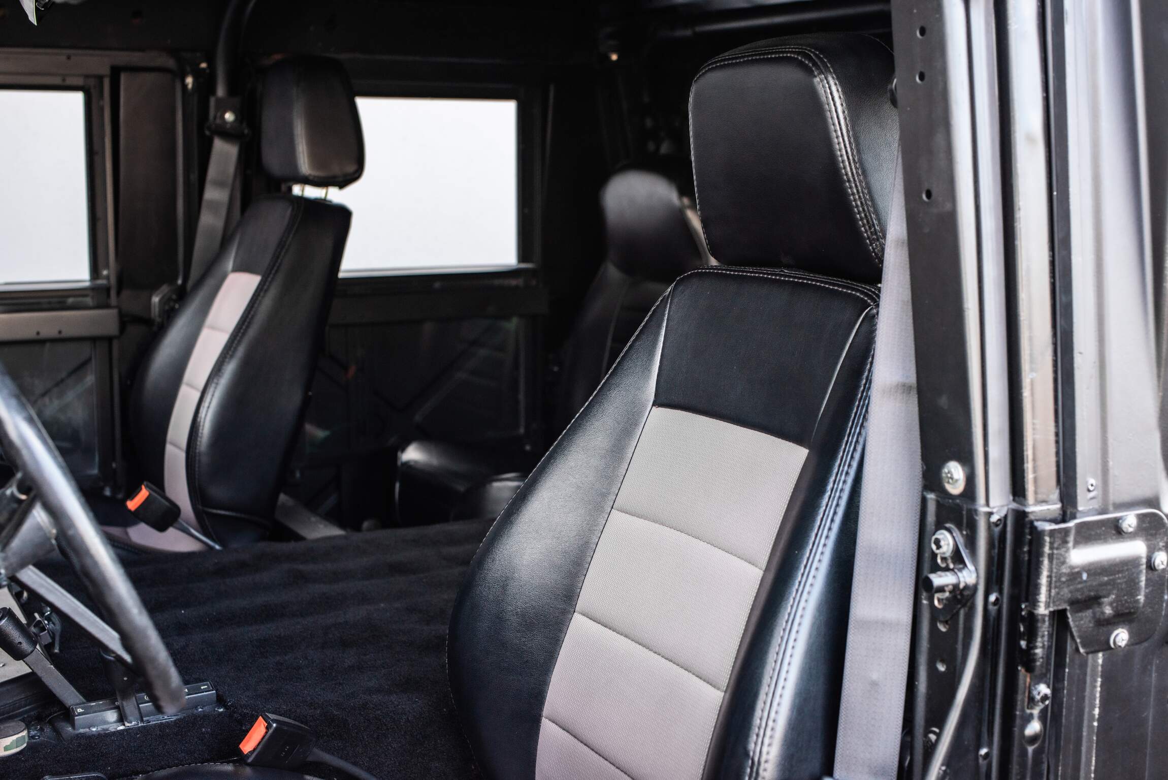 Sold: 2000 AM General Humvee M1045 "The Tomorrow War"