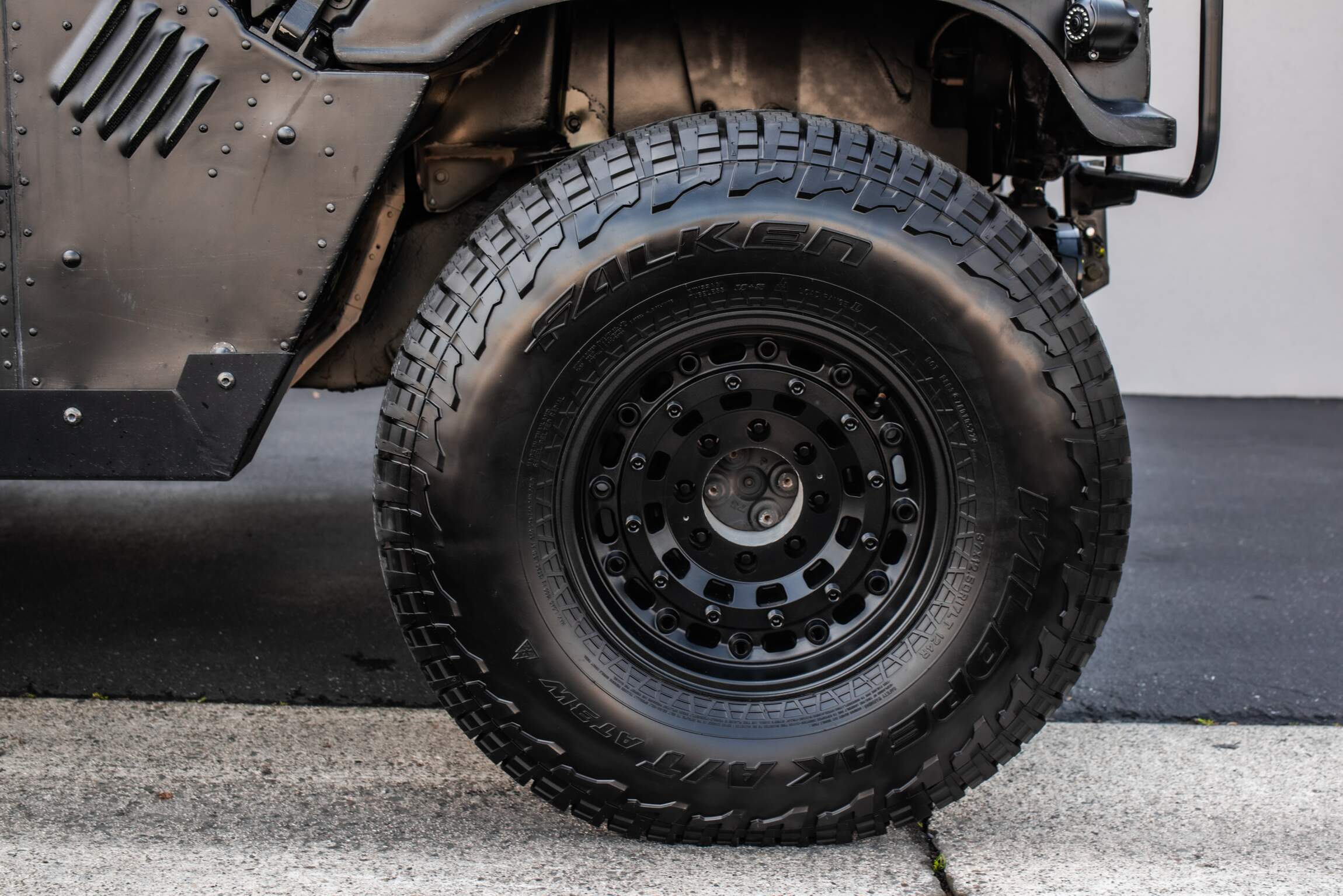 Sold: 2000 AM General Humvee M1045 "The Tomorrow War" - 3