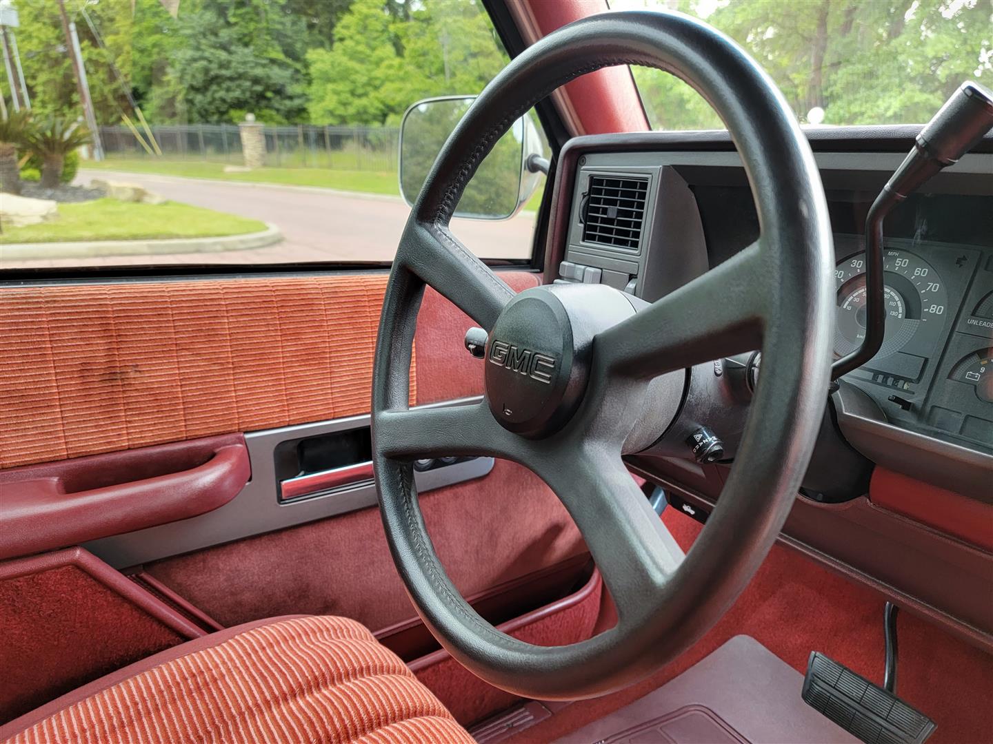 1990 GMC C1500 Sierra SLE - 3