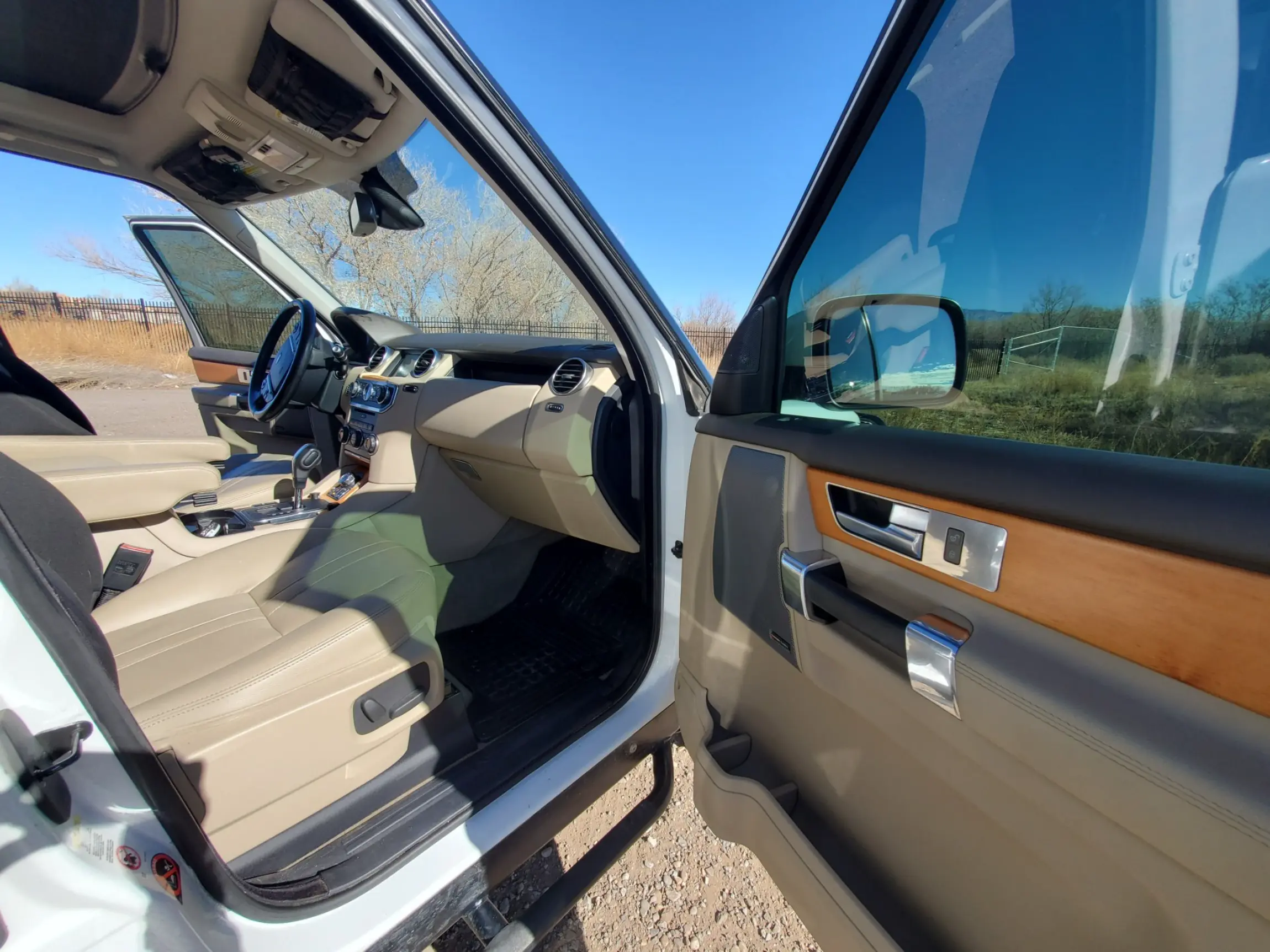 Sold: Modified 2012 Land Rover LR4 HSE