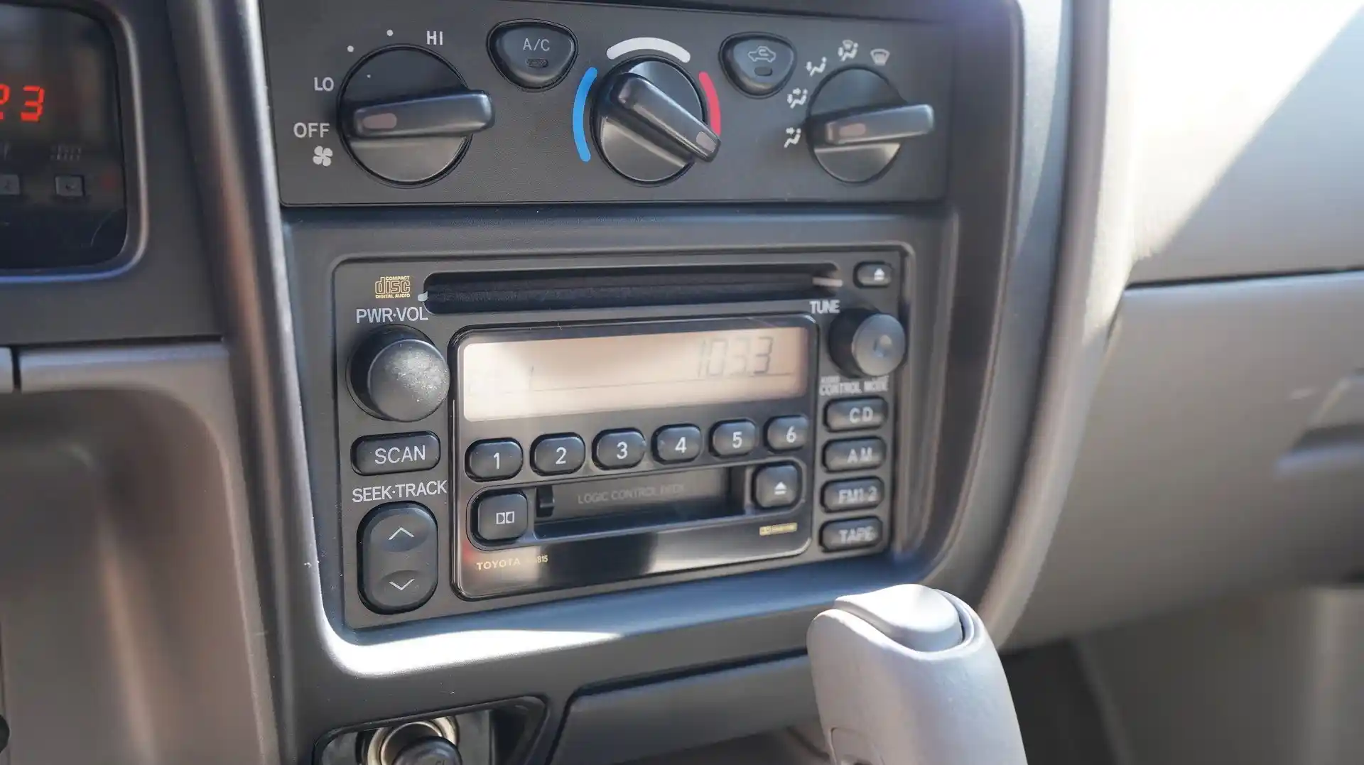 27k Mi. 2004 Toyota Tacoma Xtracab 4×4 - 3