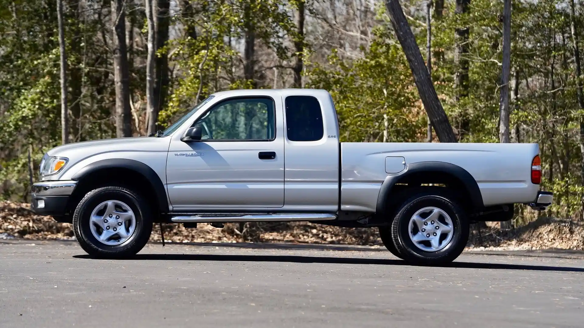27k Mi. 2004 Toyota Tacoma Xtracab 4×4