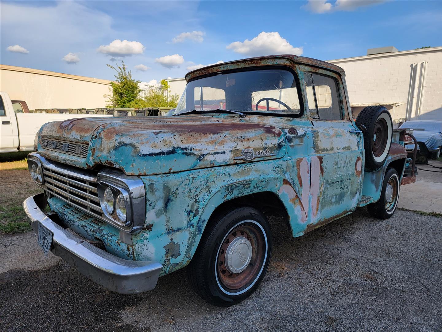  Ford F-100