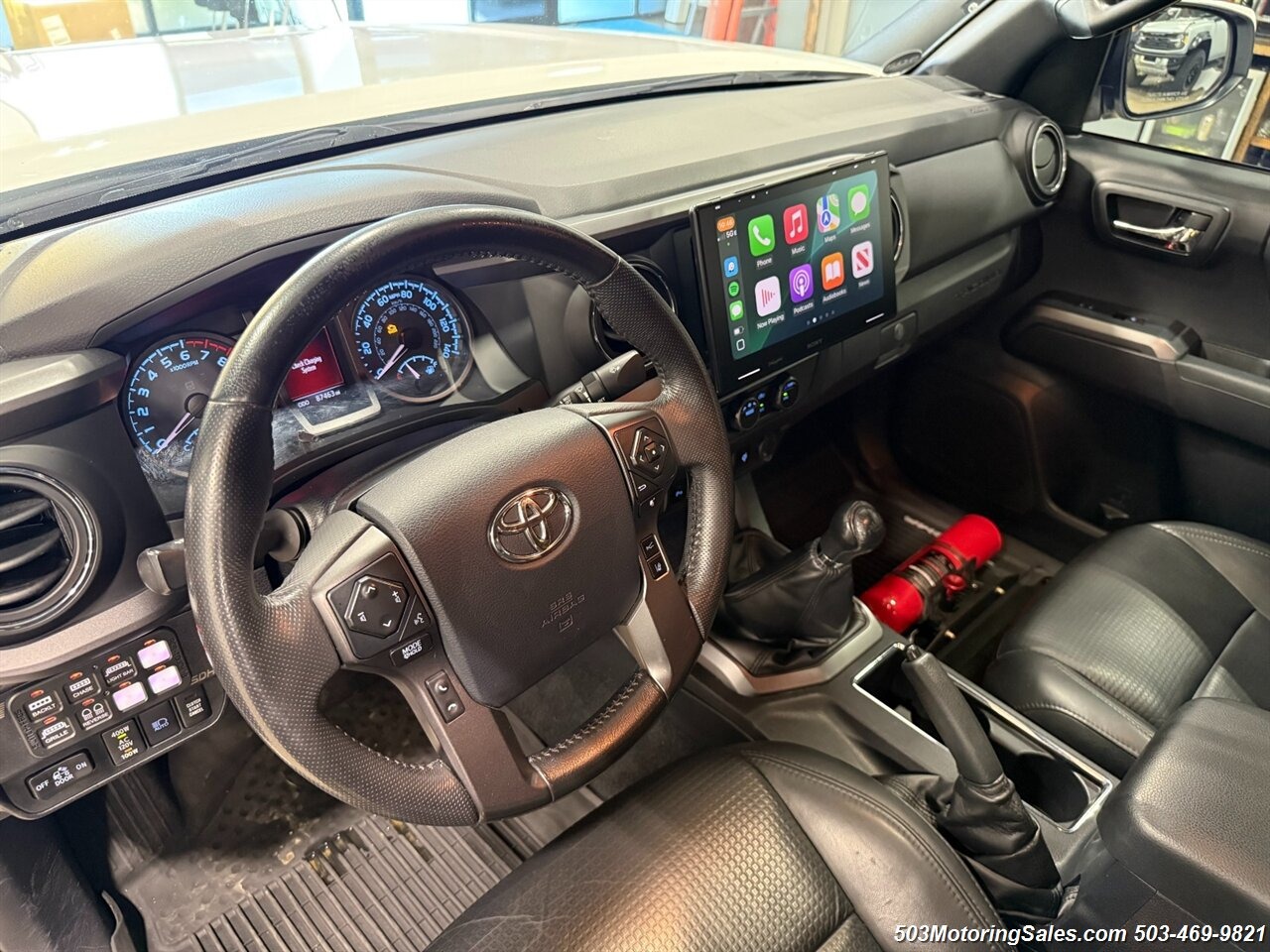 2019 Toyota Tacoma TRD Off-Road + Mammoth HV-1 Trailer