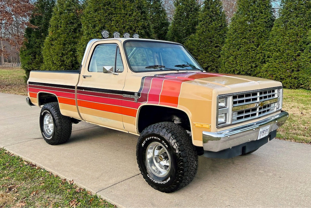 1987 Chevrolet V10 1/2 Ton For Sale | Fourbie Exchange