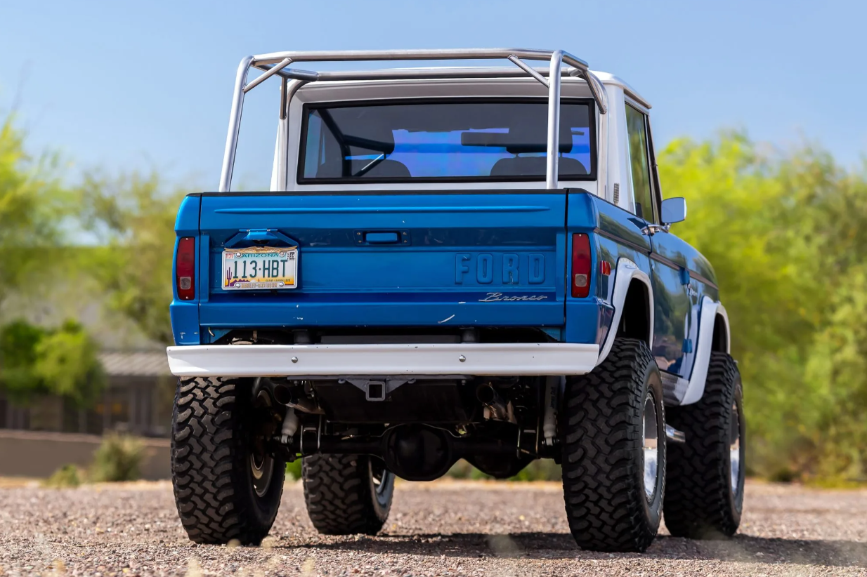 1970-ford-bronco-for-auction-07