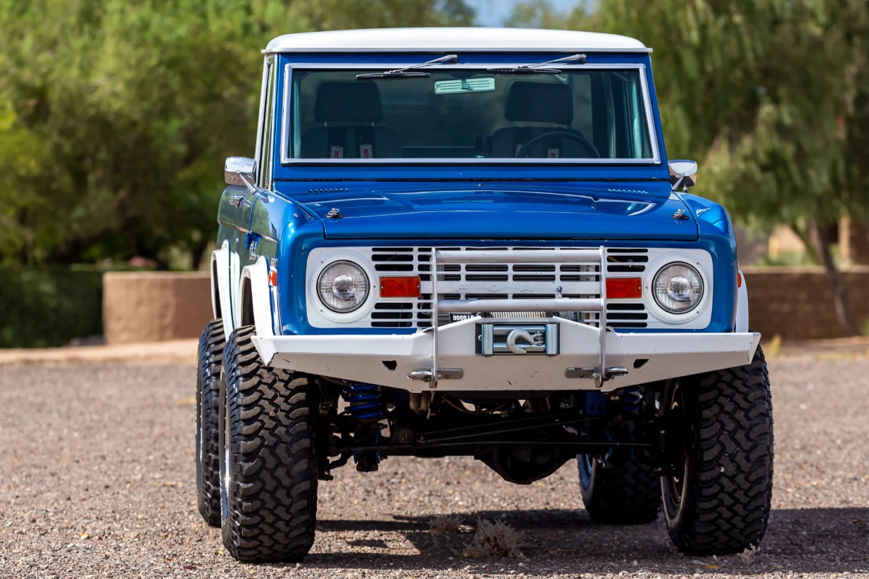 1970-ford-bronco-for-auction-11