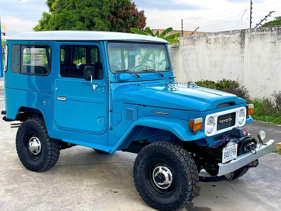 1982-toyota-land-cruiser-fj40-for-sale-04