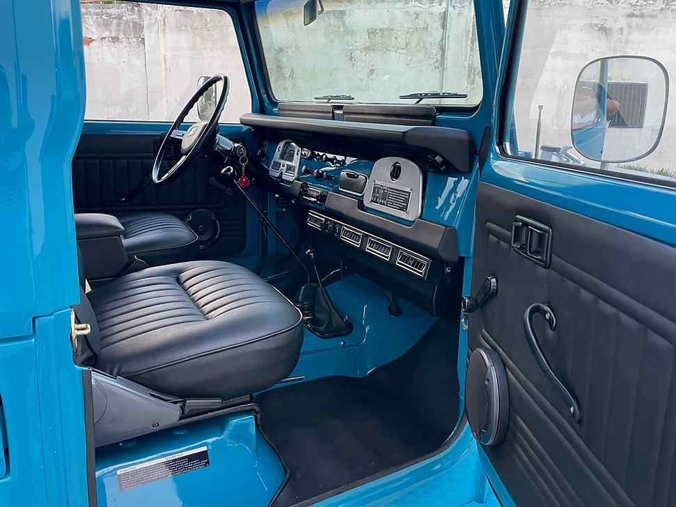 1982-toyota-land-cruiser-fj40-for-sale-08