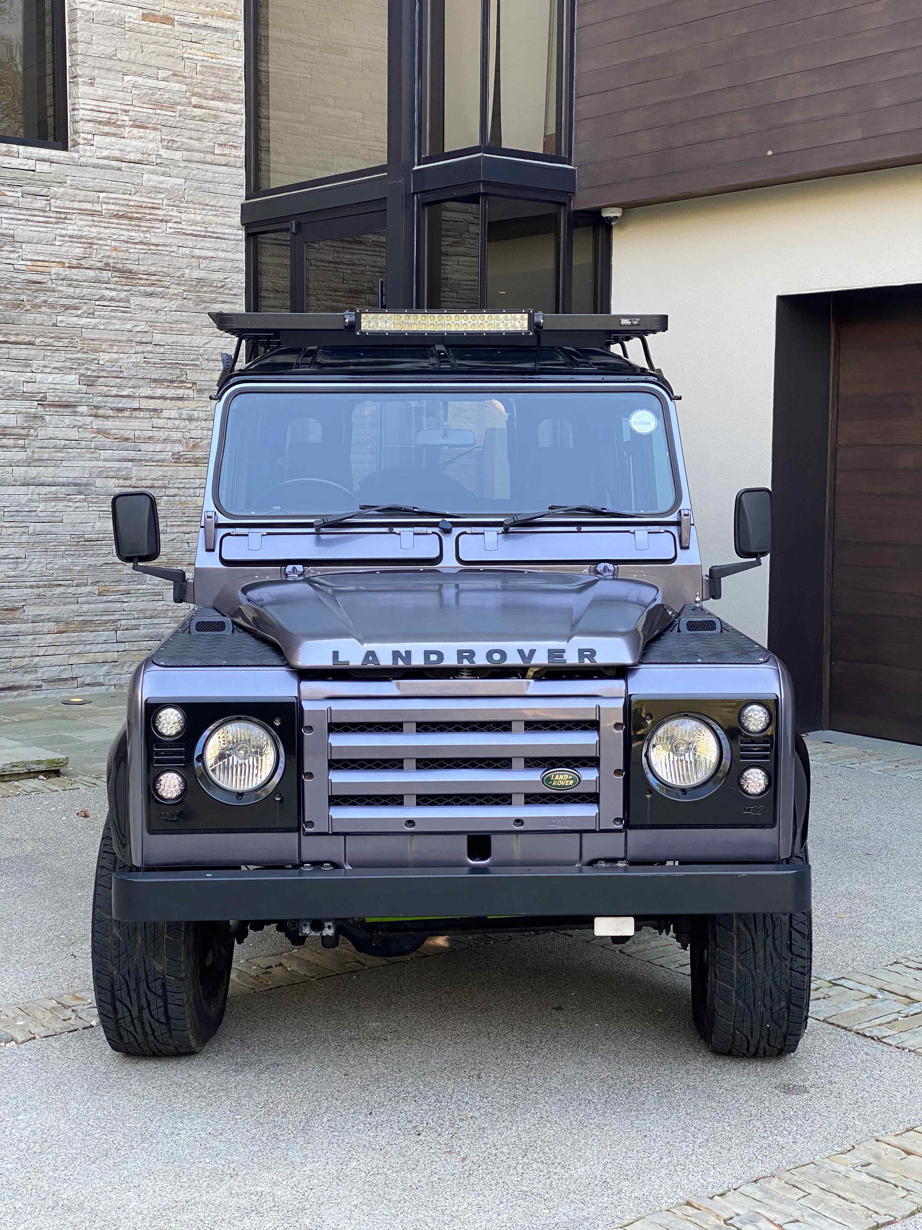 1988-land-rover-defender-100-for-sale-01