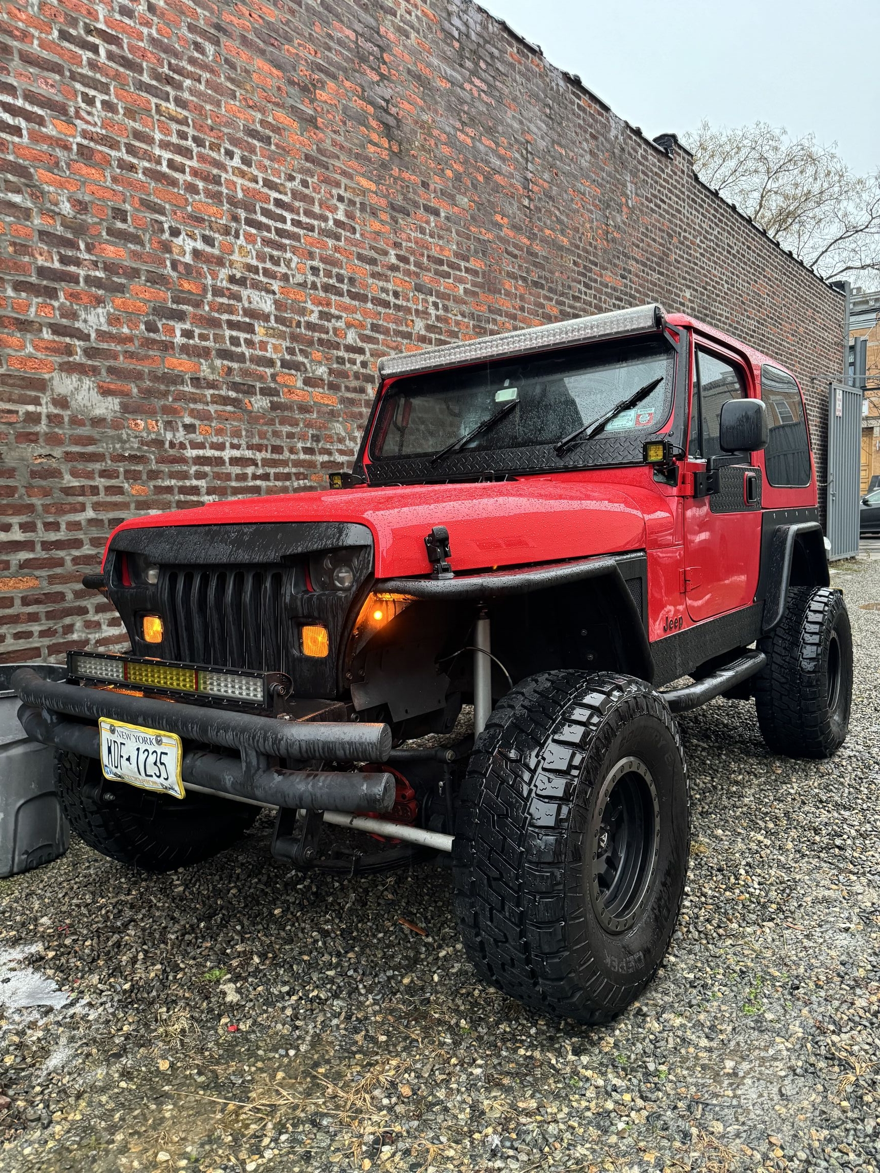 1992-jeep-wrangler-yj-auction-1
