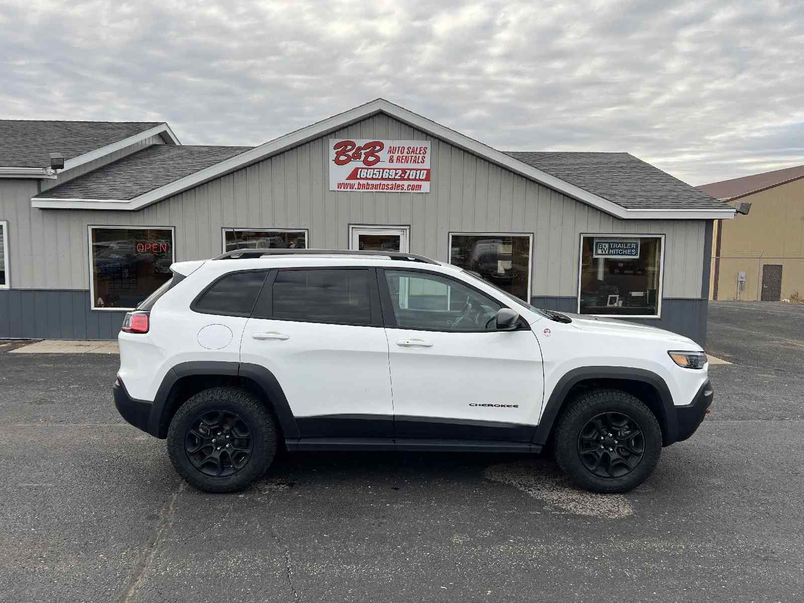2019-jeep-cherokee-trailhawk-for-sale-05