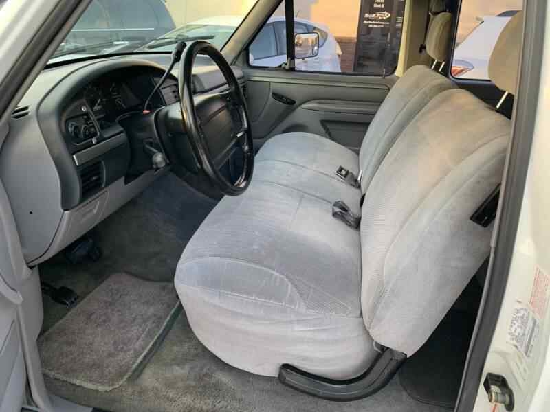 1994-ford-f-150-xlt-4wd-5-8l-for-sale-06