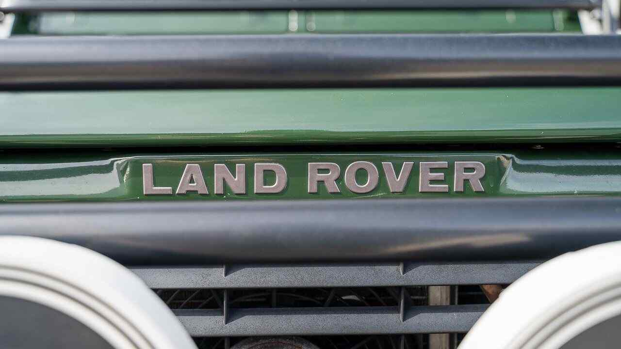 1994-land-rover-defender-90-for-sale-03
