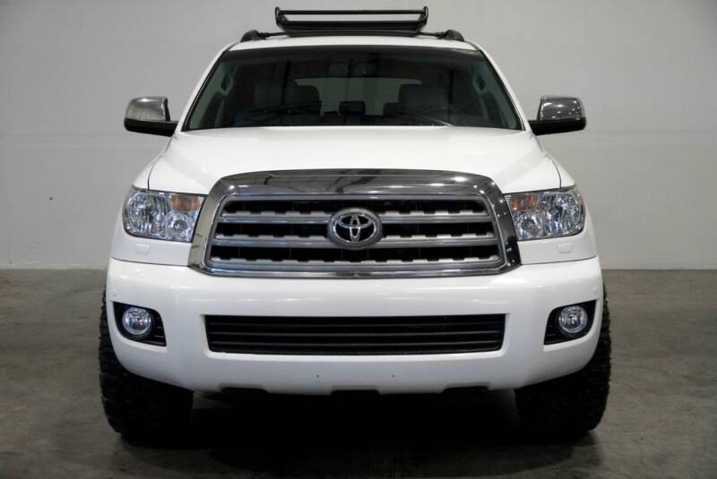 2016-toyota-sequoia-limited-4x4-4dr-suv (1)