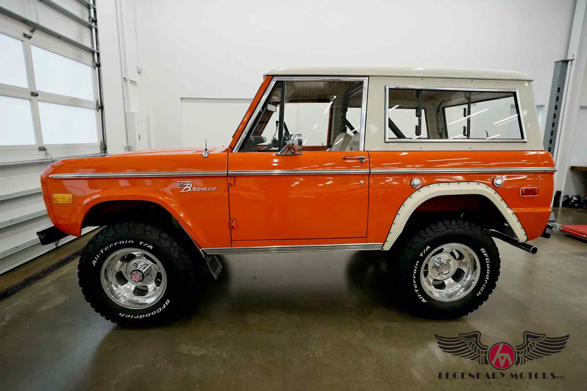 1976-ford-bronco-for-sale-02