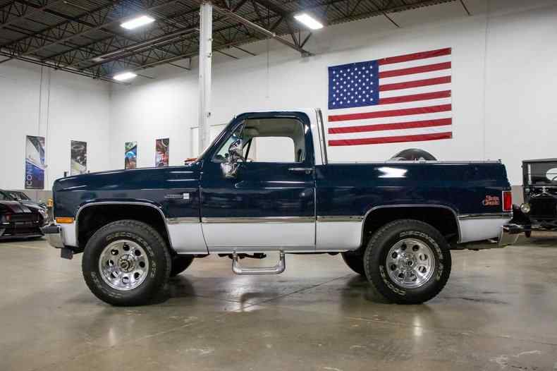 1984-gmc-jimmy-for-sale-03
