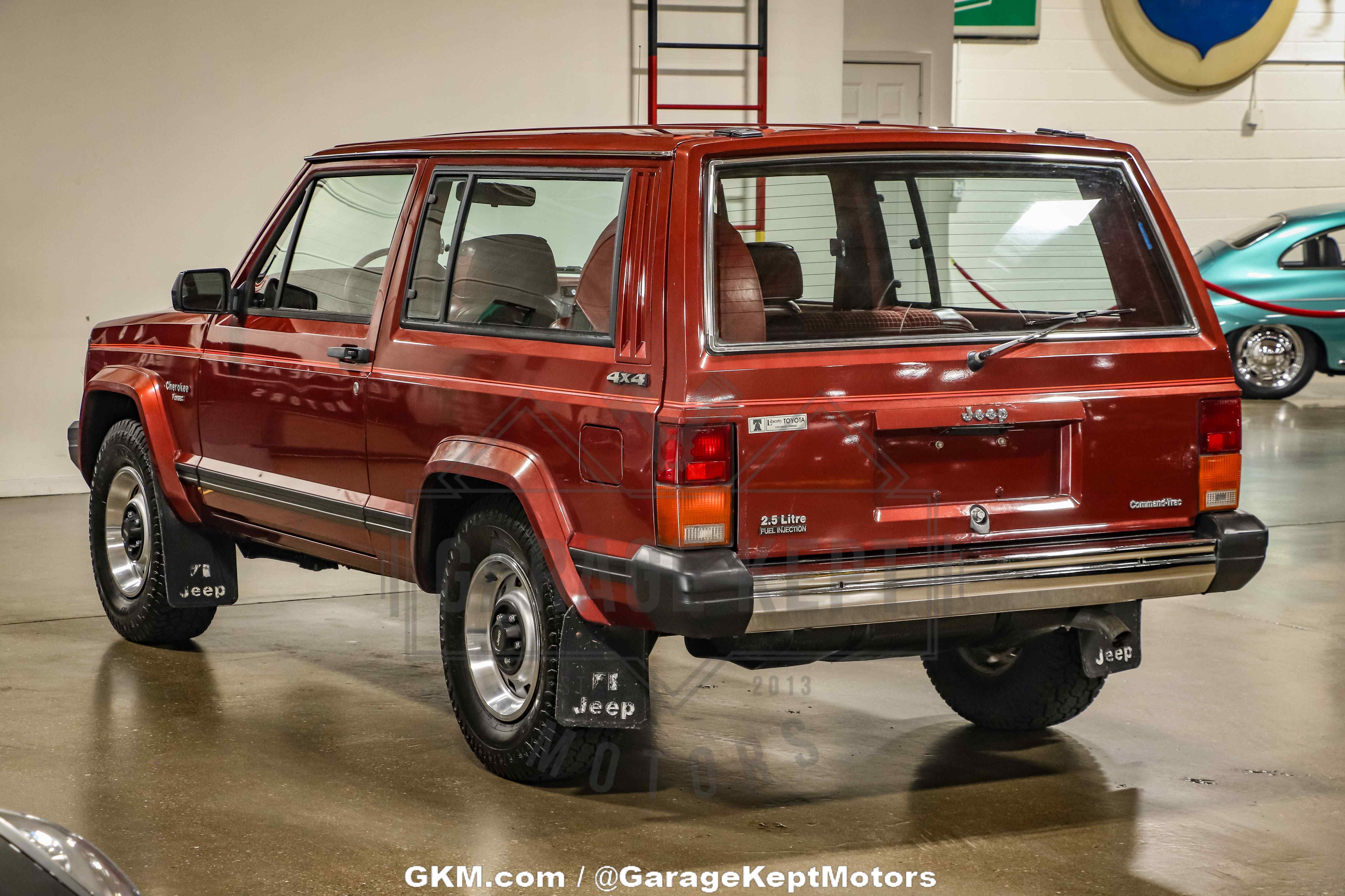 1986-jeep-cherokee-pioneer-for-sale-09