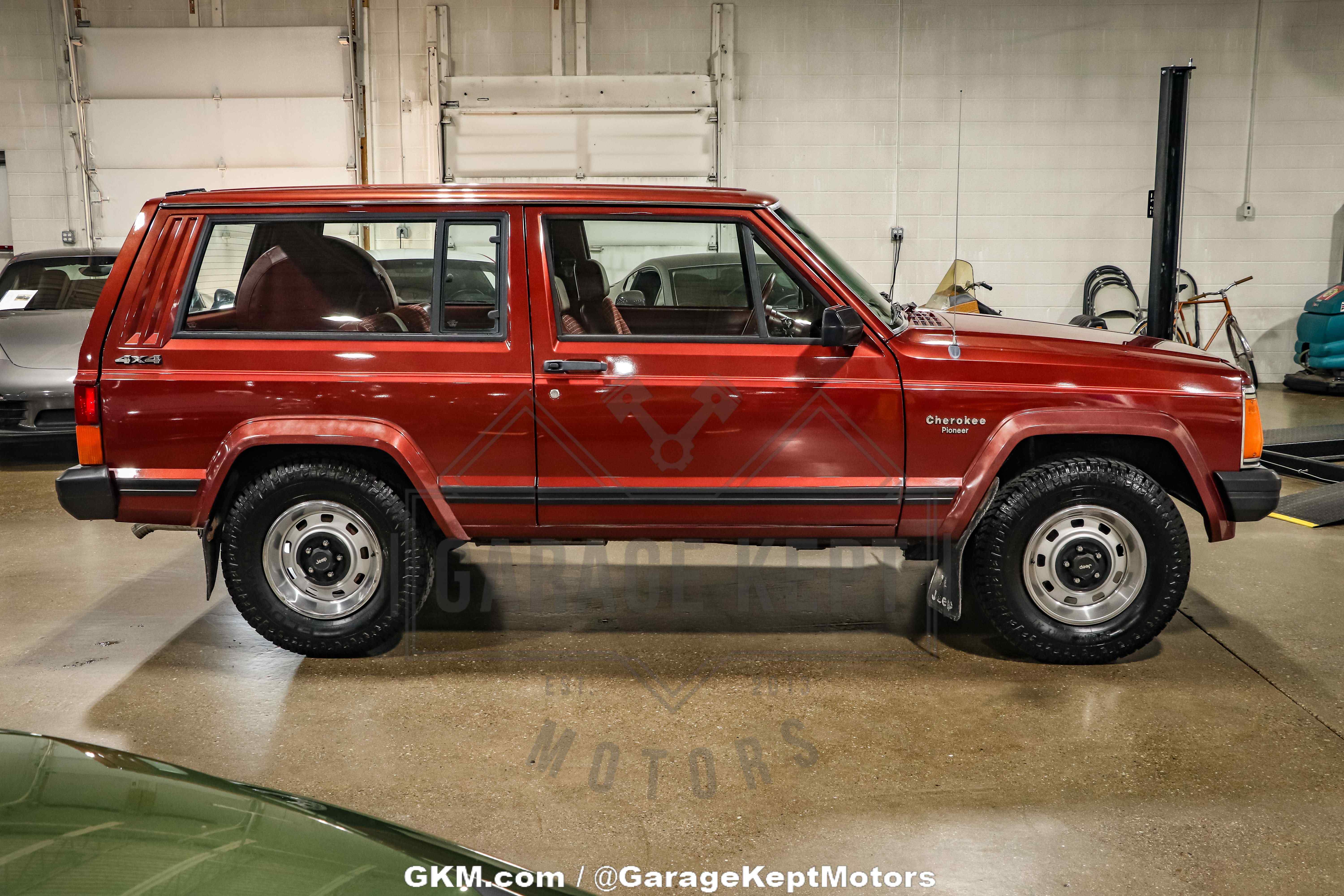 1986-jeep-cherokee-pioneer-for-sale-11