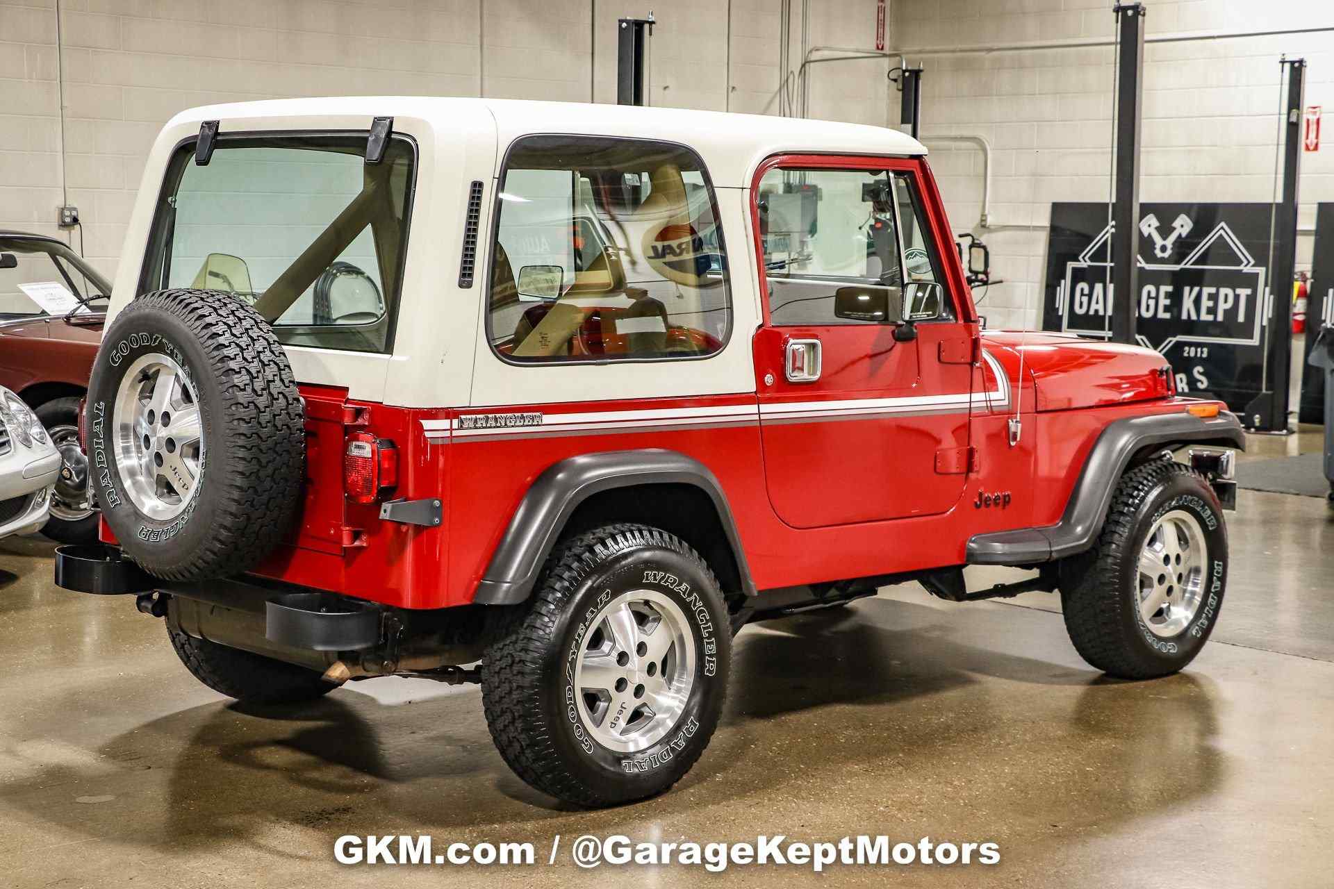 1987-jeep-wrangler-for-sale-08
