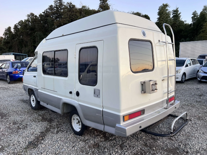 1993-toyota-townce-for-sale-09