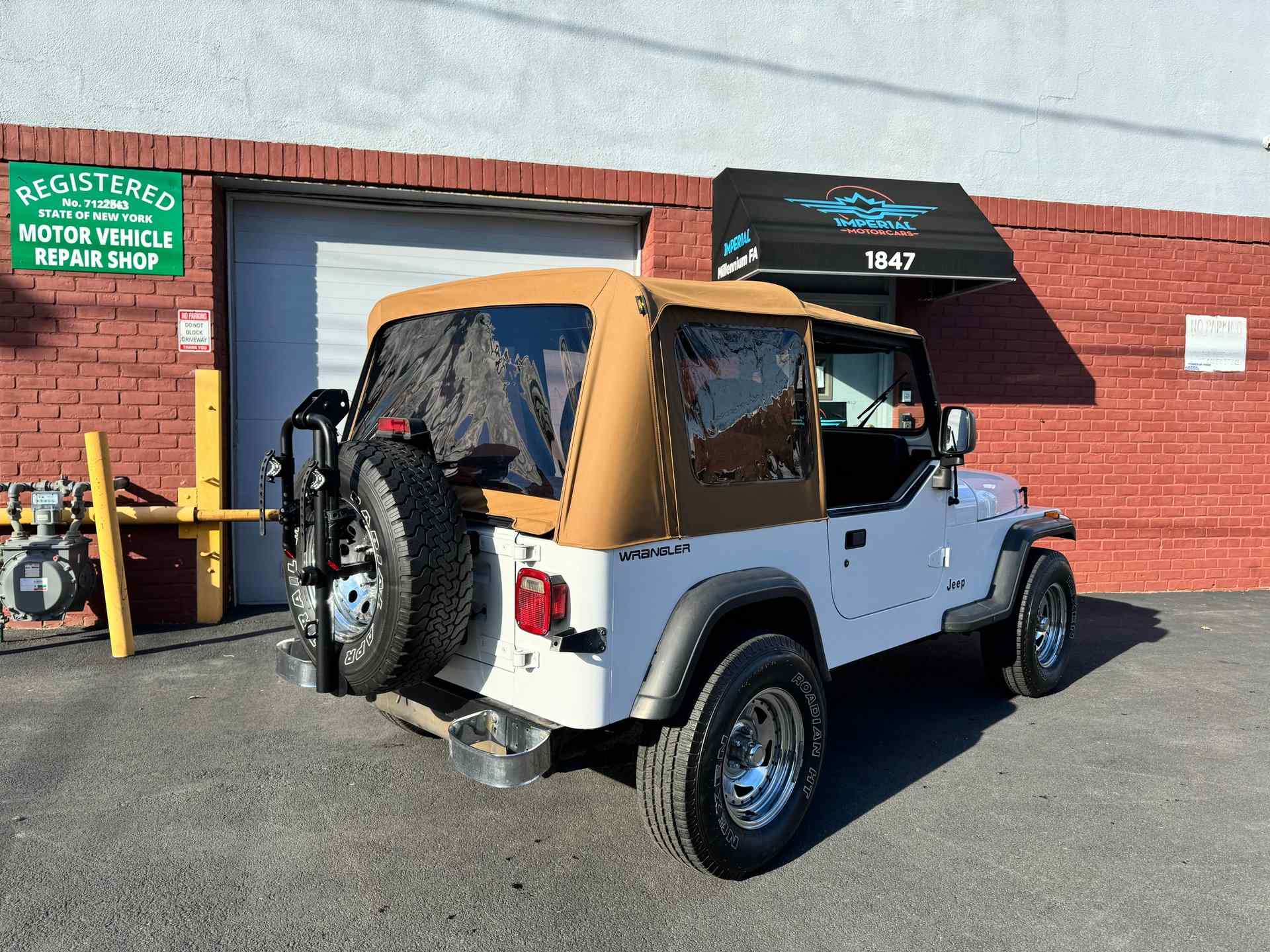 1995-jeep-wrangler-2dr-s-for-sale-02