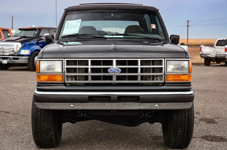 ford-bronco-ii-for-sale-02
