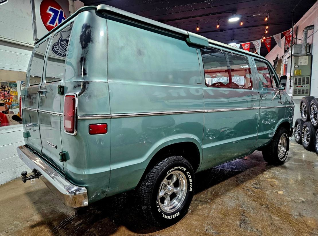 short-wheelbase-van-for-sale-04