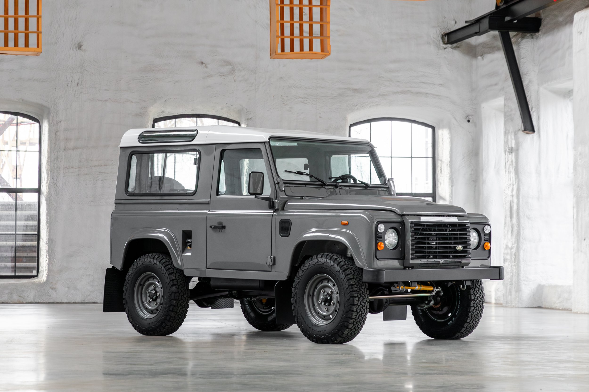 tweed-gray-defender-restored-01