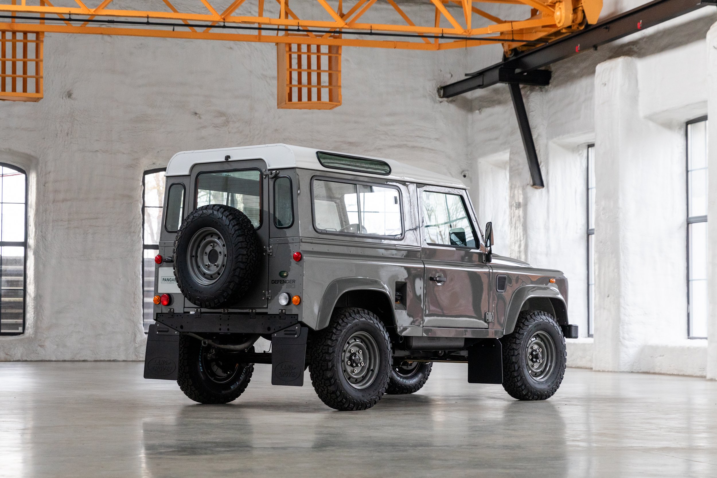 tweed-gray-defender-restored-05