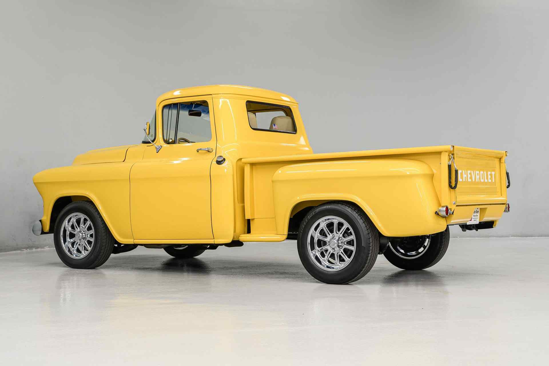 1957-chevrolet-custom-stepside-pickup-for-sale-03