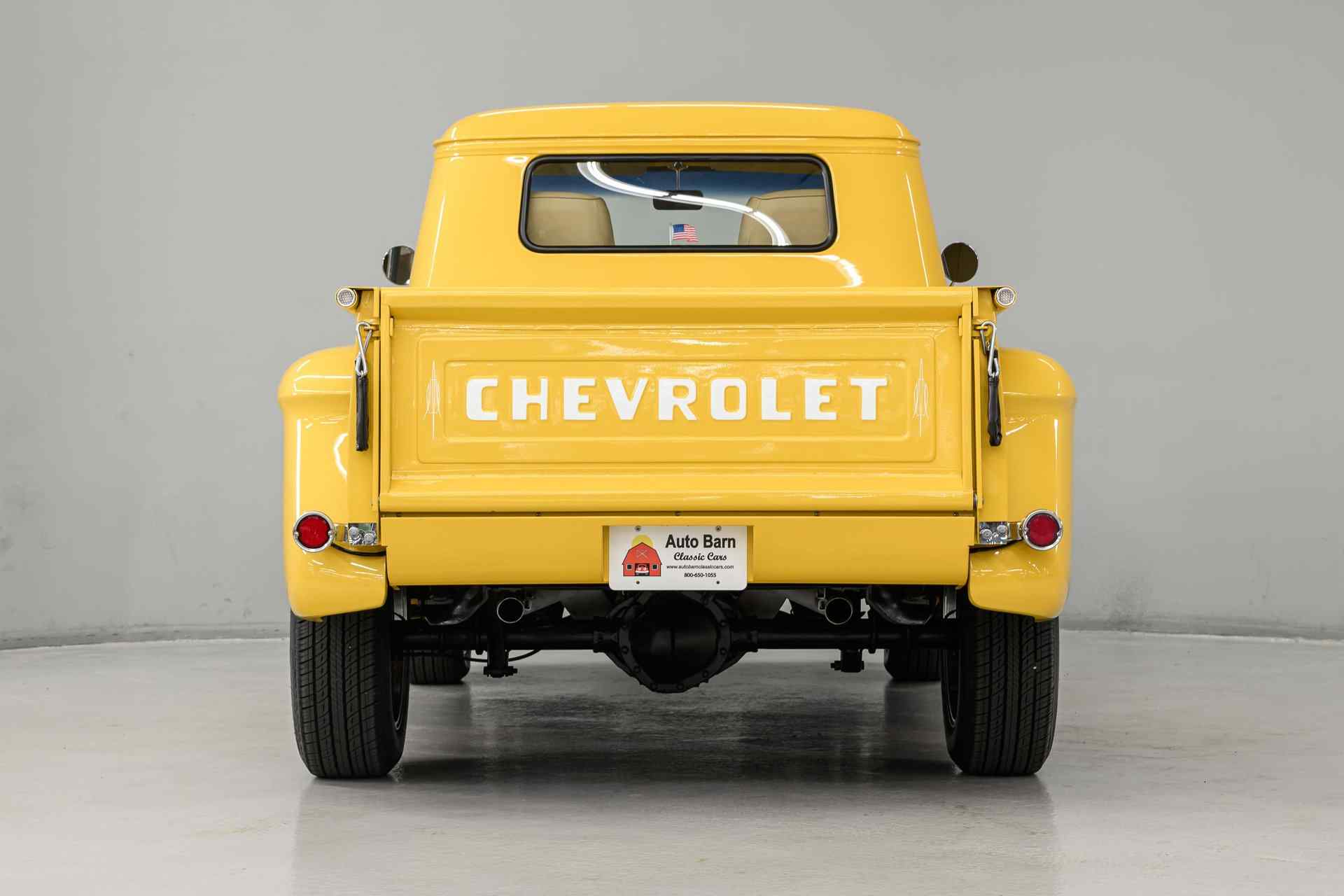 1957-chevrolet-custom-stepside-pickup-for-sale-05