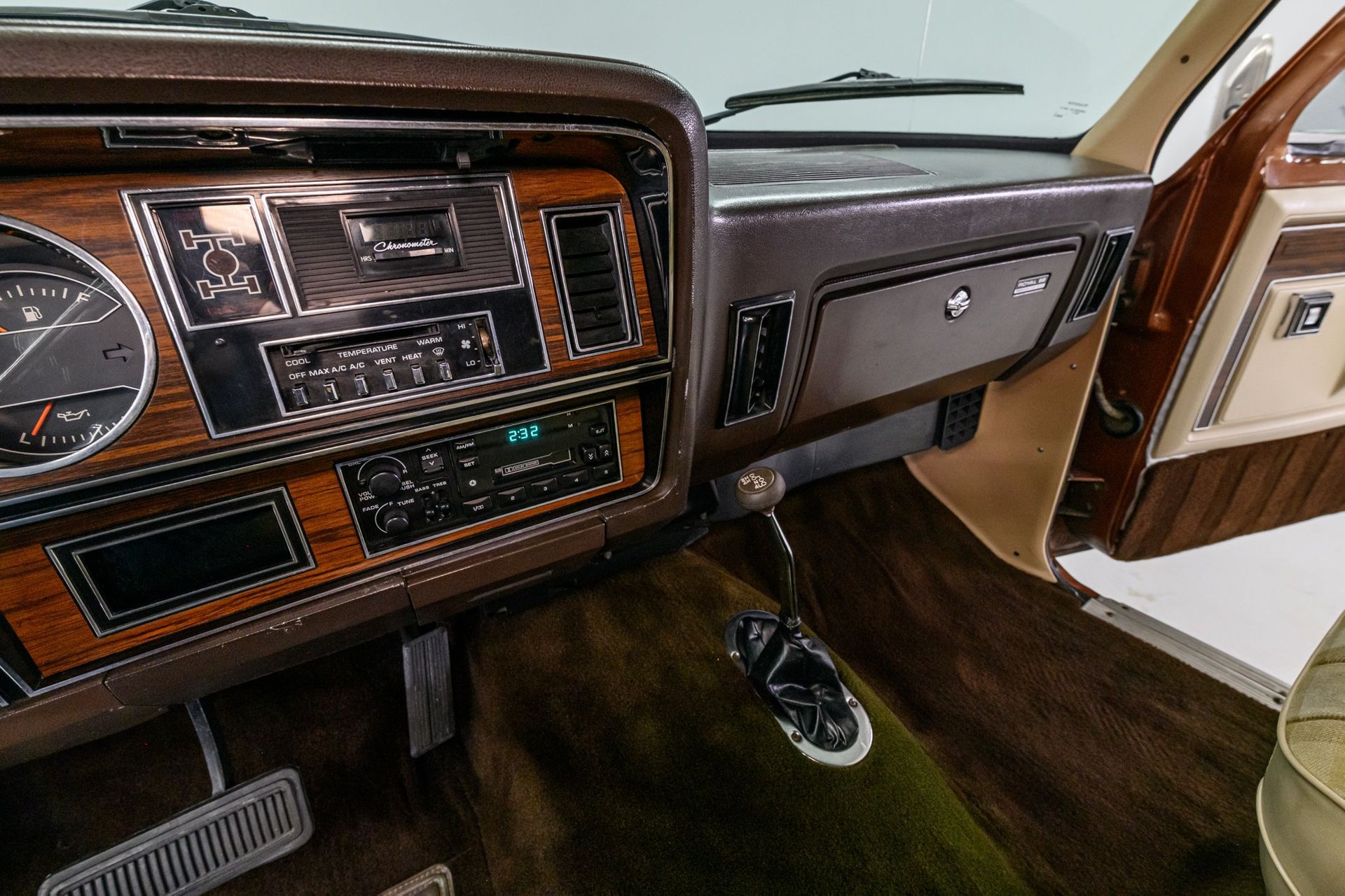 1983-dodge-ramcharger-150 (12)