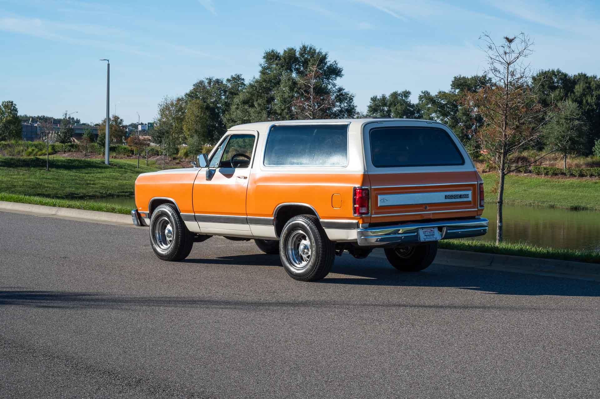 1990-dodge-ramcharger-for-sale-03