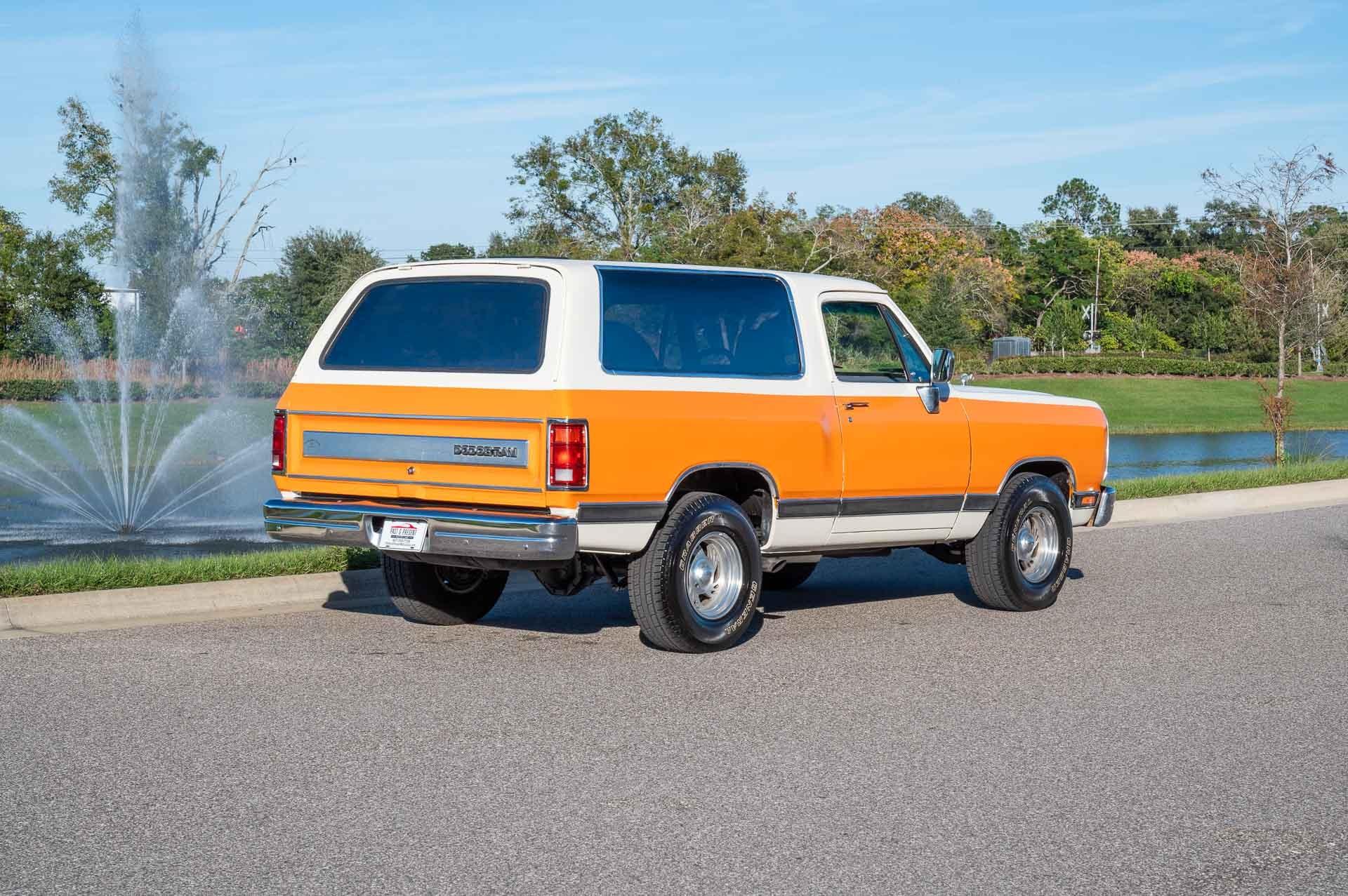 1990-dodge-ramcharger-for-sale-07