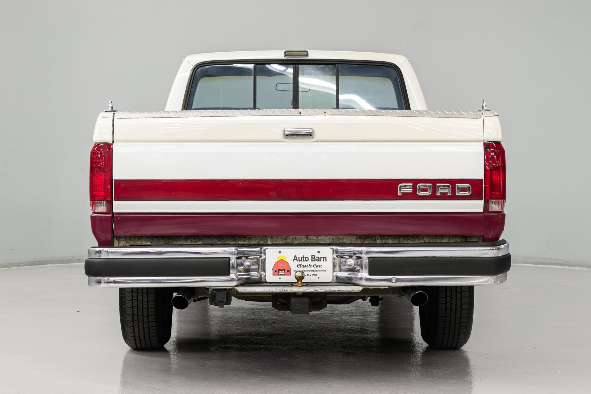 1990-ford-f-150-xlt-lariat-back-2