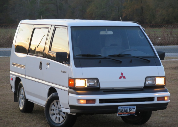 1998-mitsubishi-delica-van-19
