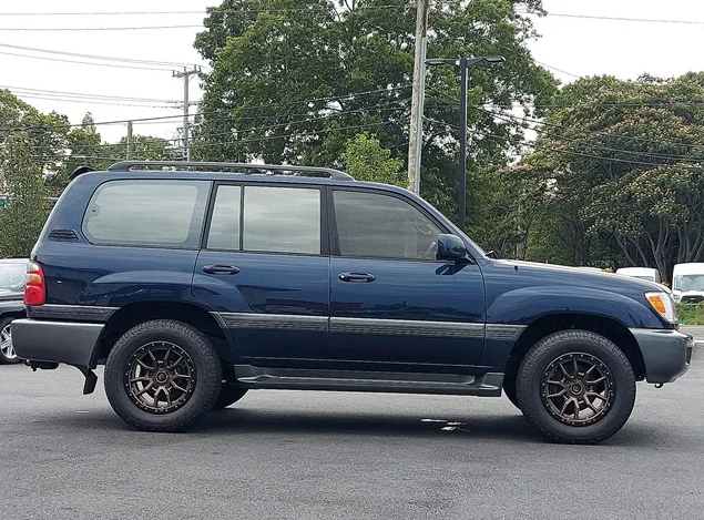 2001-toyota-land-cruiser-for-sale-08