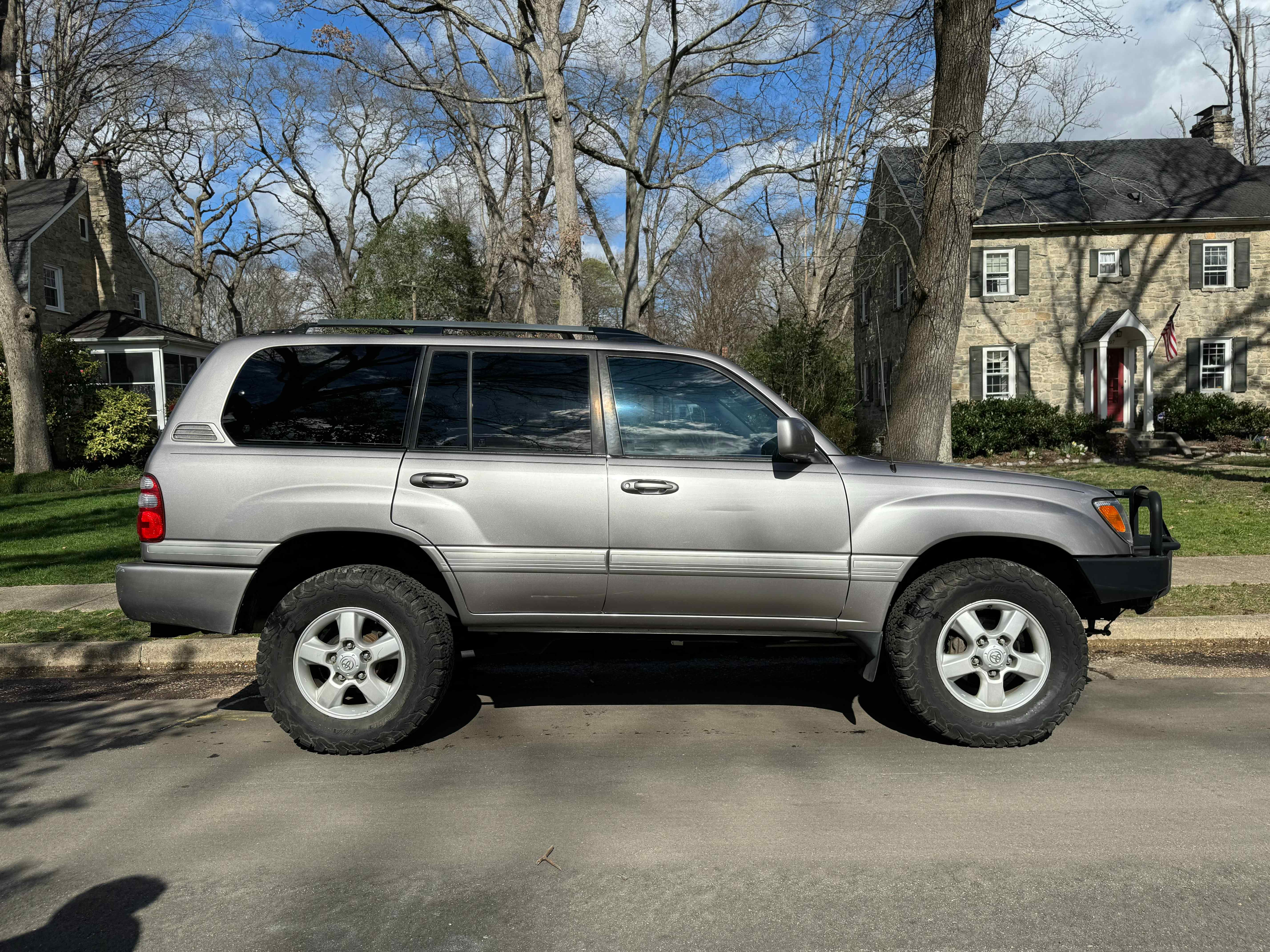 2004-toyota-land-cruiser-for-sale-01