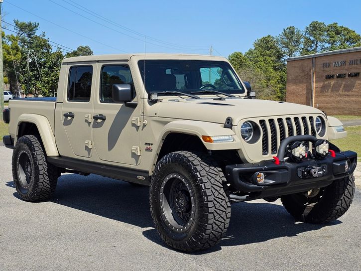 2020-jeep-gladiator-for-sale-02